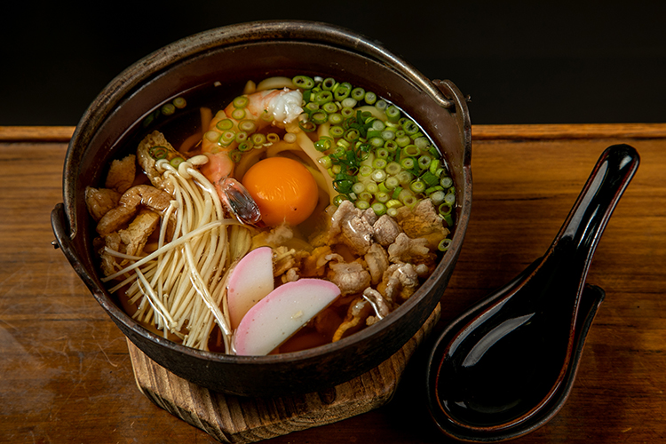 鍋焼うどん